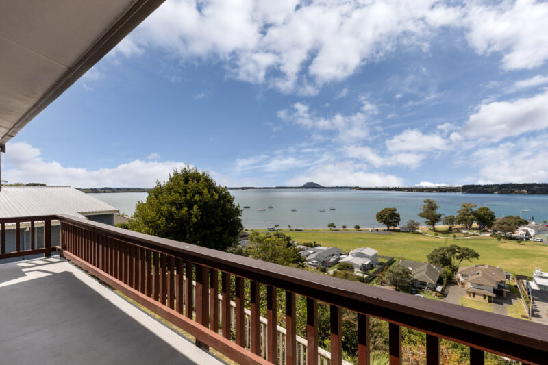 Unbeatable Views in Omokoroa’s Heart
