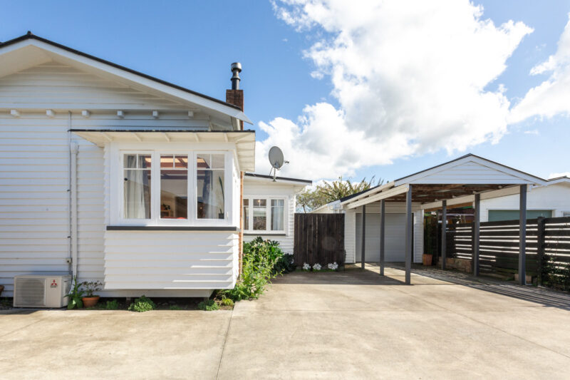 Vintage Vibes, Modern Comforts