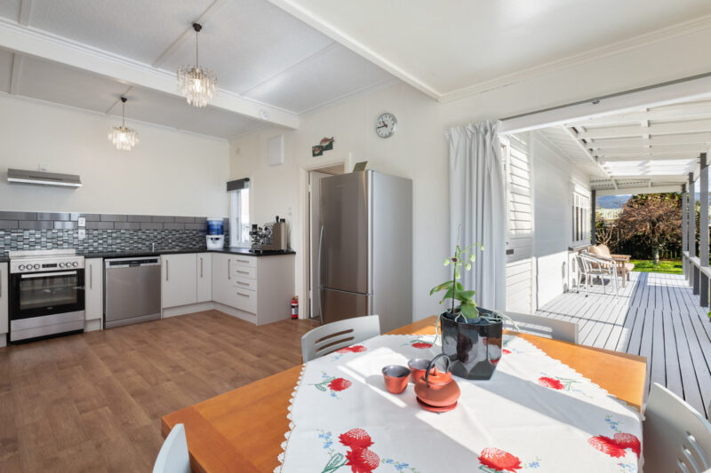 Charming, Comfortable & Conveniently Located