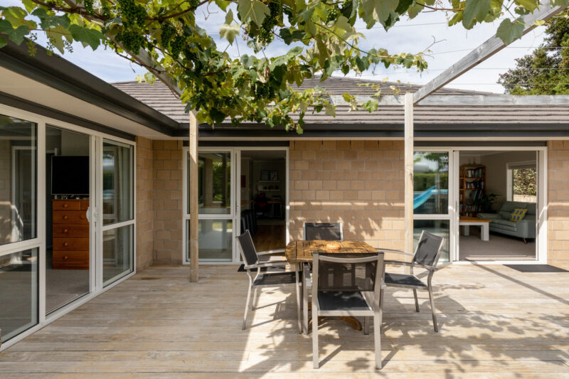 A Family Oasis – Your Dream Home Awaits!