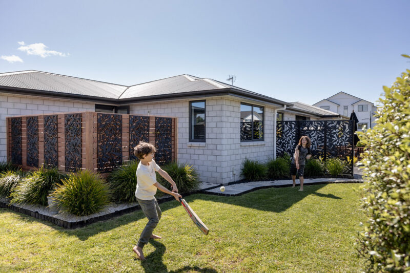 Coastal Family Living & Lifestyle Home – Ōmokoroa