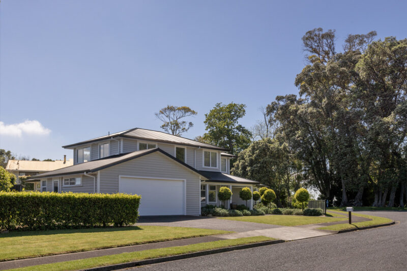 Where Home Meets Holiday Living